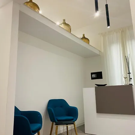 לינה וארוחת בוקר Little Queen Rooms