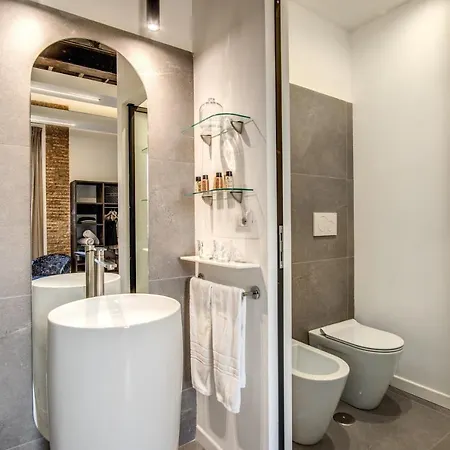 לינה וארוחת בוקר Little Queen Rooms