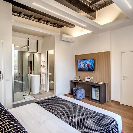 לינה וארוחת בוקר Little Queen Rooms *