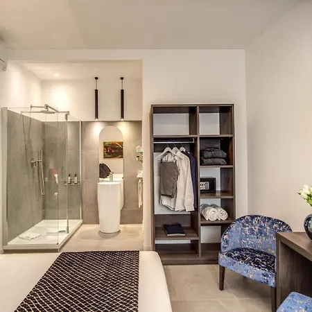 Little Queen Rooms * רומא