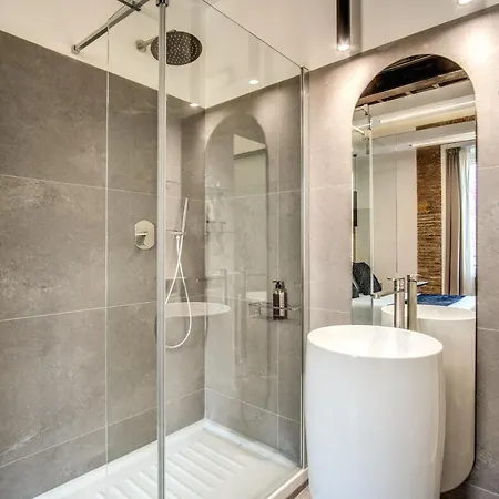 Little Queen Rooms לינה וארוחת בוקר