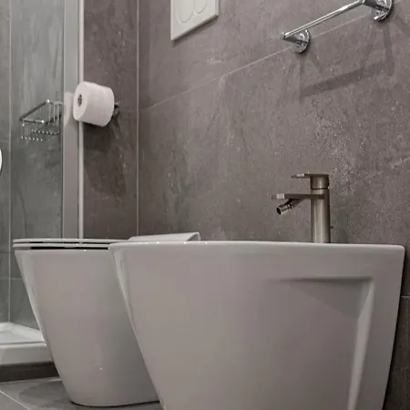 Bed & Breakfast Little Queen Rooms Rome